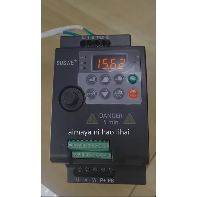 VFD Variable Frequency Drive Inverter 220V 380V Motor Speed Controller 0.75-5.5KW AC Drive Converter for Industrial Use