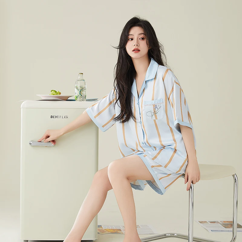 FUNISHI-Women's Ice Silk Short-Sleeved Pajamas, Cartoon Cardigan, Loose Version, Sweet Summer Pajamas, Shorts Suit
