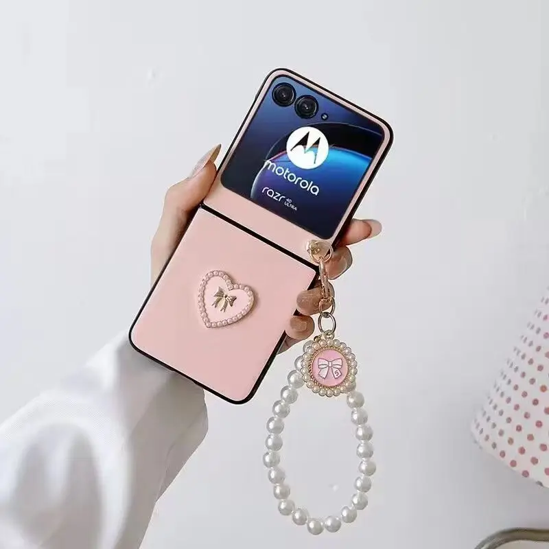 

Luxury Korean Love Heart Pearl Heart Bracelet Leather Phone Case For Motorola Moto Razr 40 Ultra Razr 40 Razr 2023 Fundas Capa