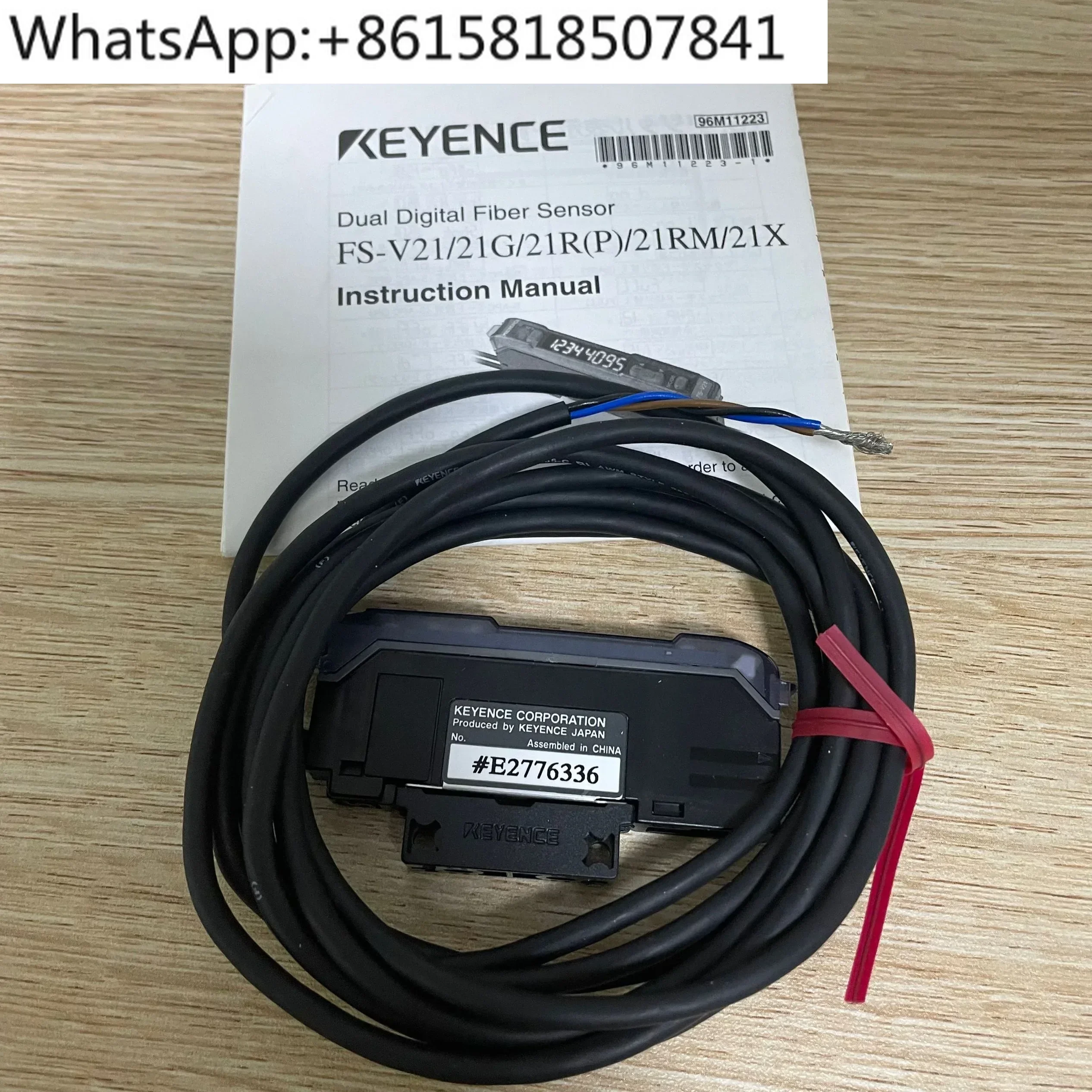 KEYENCE # E 2776336   Dualer digitaler Fasersensor