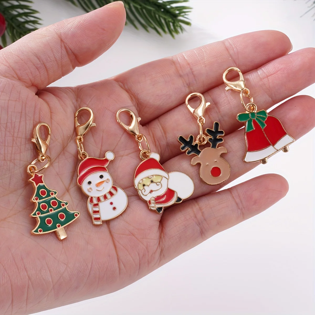 30 pièces de porte-clés de noël mélangés aléatoires-décorations de sac père noël, arbre, renne et flocon de neige, accessoires festifs et cadeaux de fête