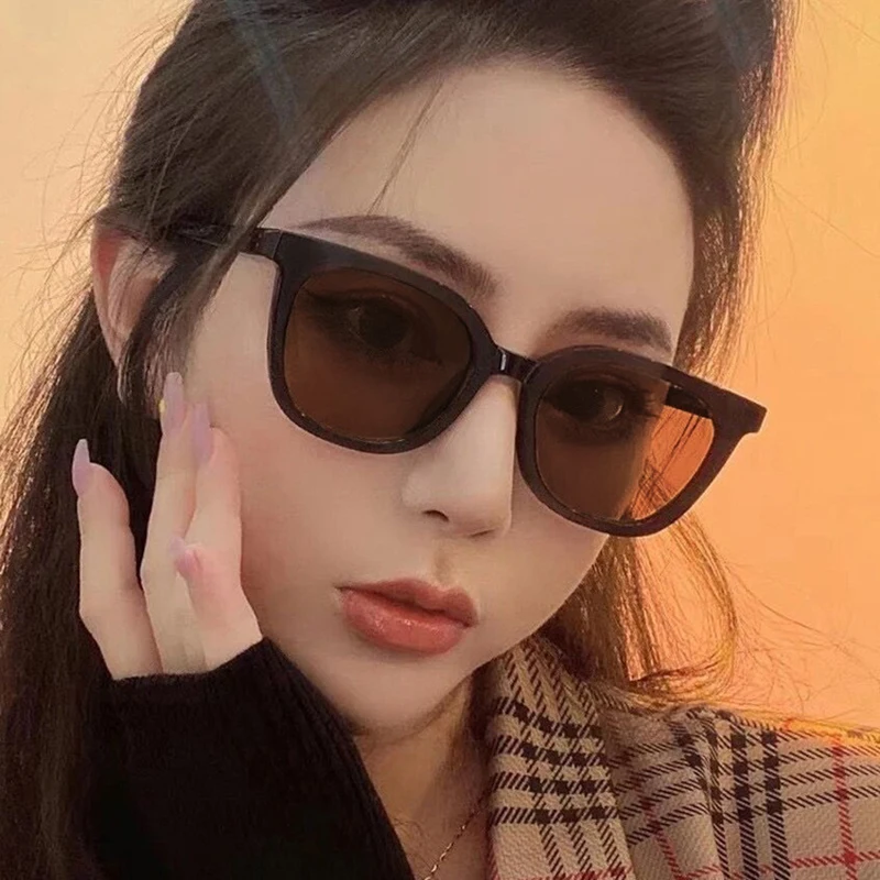 2025 New Fashion Vintage Sunglasses Women Men Brand Designer Retro Rectangle Sun Glasses Female male Popular Square Eyewear