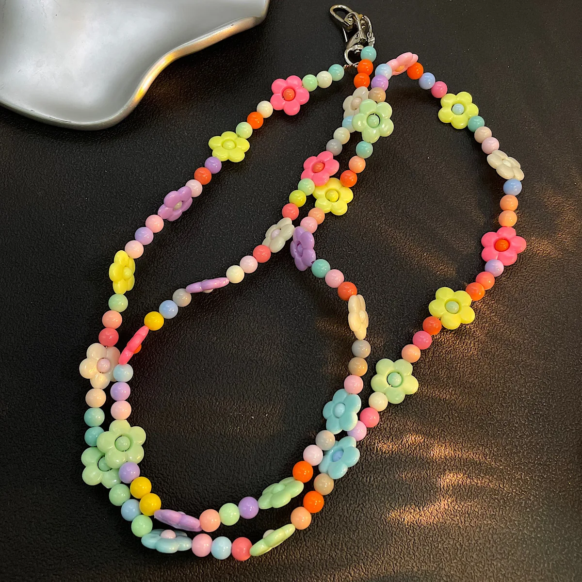 

New Acrylic Bead Phone Chain Pearl Crossbody Strap Chain, Phone Case Hanging Decoration Pendant, Gift for Women For iPhone 17 16