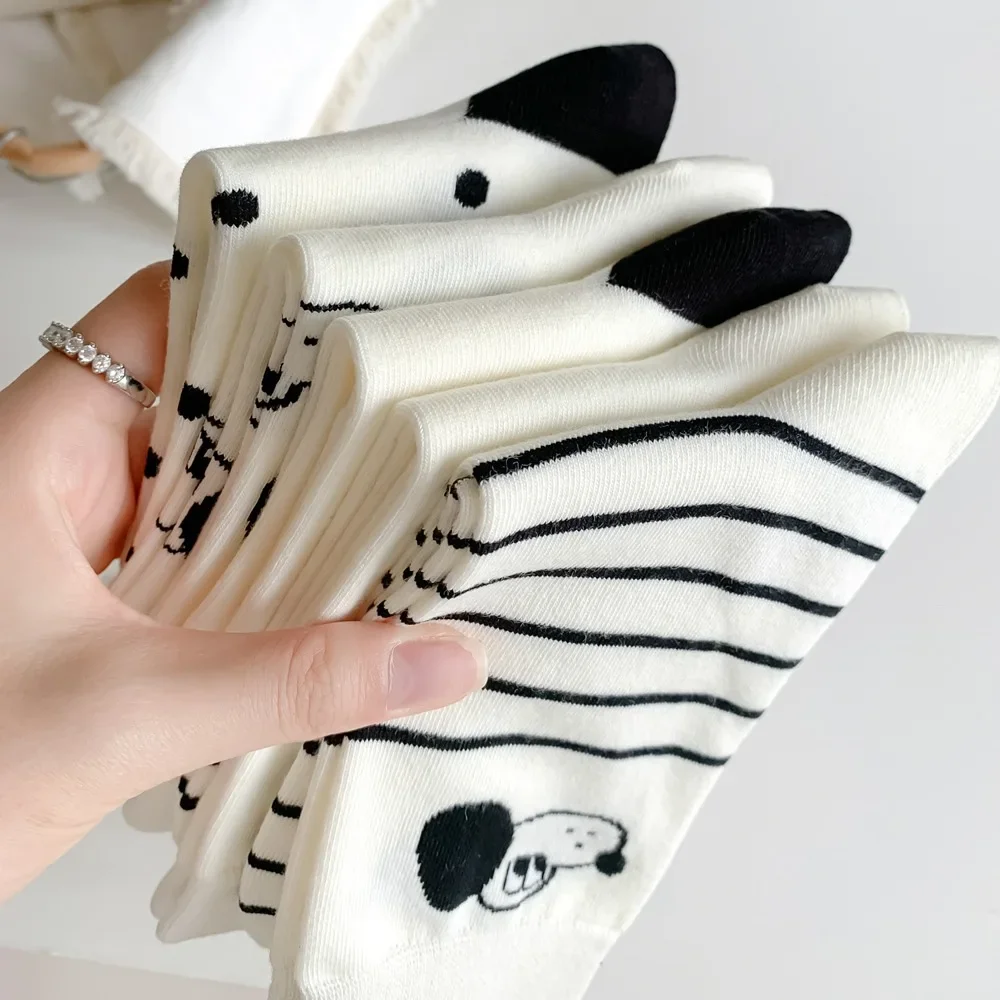 الجوارب الكورية الأزياء مخطط كلية نمط JK الفتيات مرونة الجوارب الطويلة الأبيض النساء الجوارب الكرتون الكلاب طباعة اليابانية Kawaii لطيف #4
