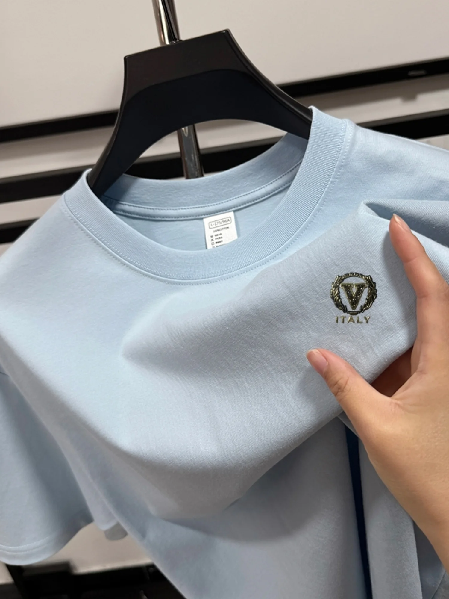 

100Cotton Fashion Simple Men's T-shirt New O-Neck V Print Short Sleeve Breathable Half Sleeve Summer Brand Sport Trend Menswear