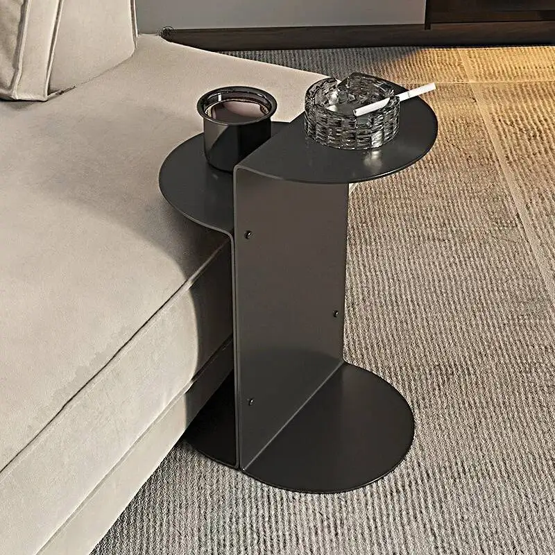 Modern Metal Side Table Minimalist C - Shaped End Table Stylish Accent Table for Living Room Bedroom