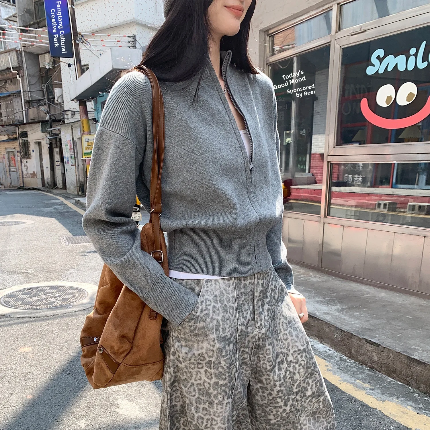 

Autumn Winter New Style Beautiful Stand Collar Long Sleeve Knitted Open Cardigan Women's Unique Short Top Casual Cotton Knitwear