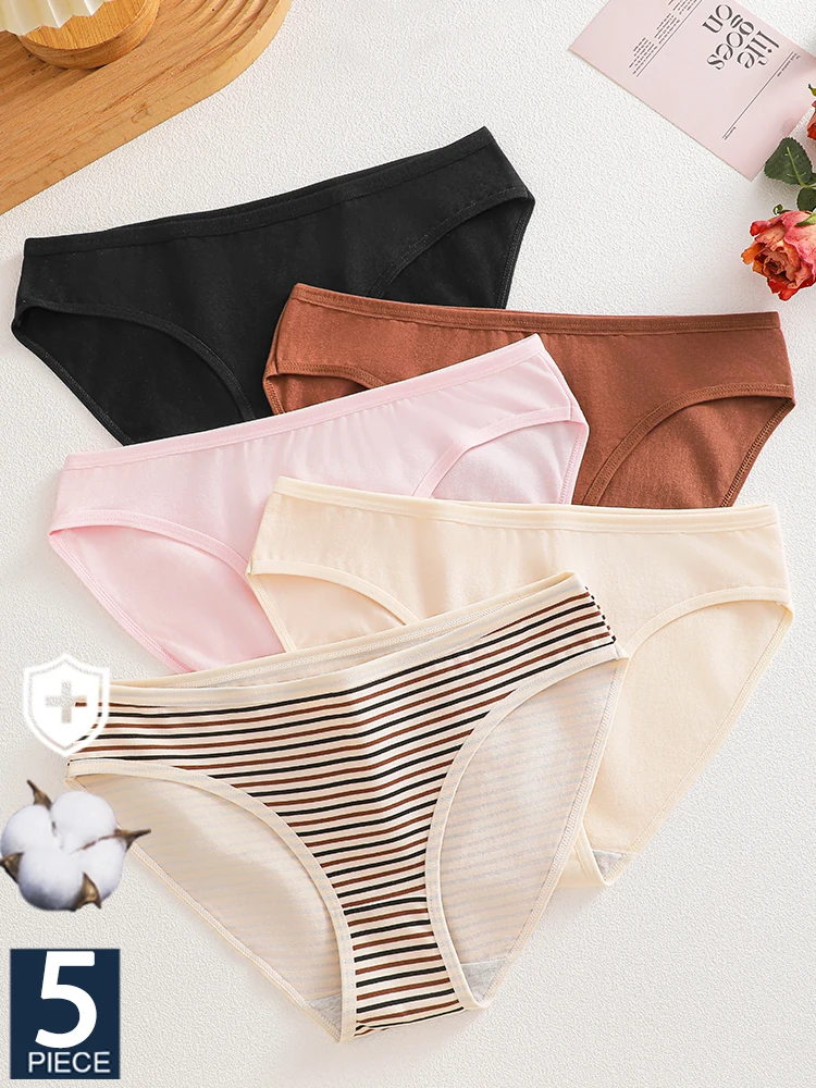 FINETOO 5 Stück Damen-Slips mit mittelhohem Bund aus Baumwolle, gemischte Farben, Blumen-, Polka-Dot- und Herz-Print, weiche, atmungsaktive Damen-Unterwäsche für den Alltag.