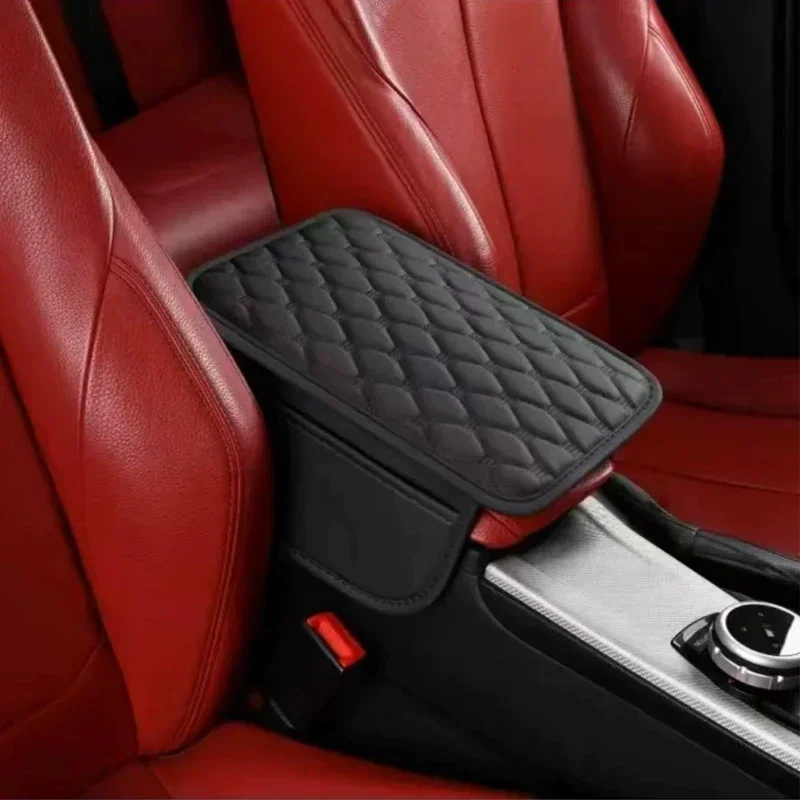 

Универсальная подушка для автомобильного подлокотника, бежевая стеганая кожа с местом для хранения, повышает комфорт вождения, подходит для большинства автомобильных консолей