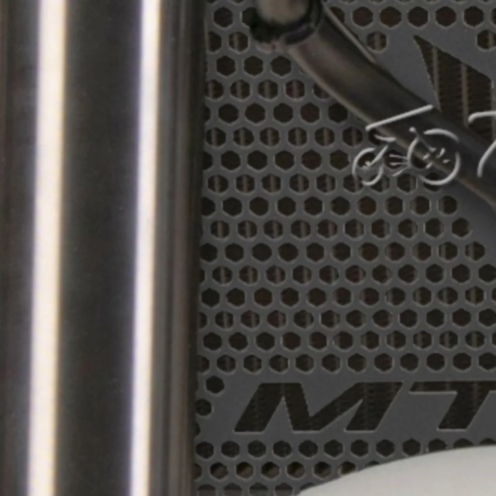 

For Yamaha MT-07 MT07 MT 07 XSR700 XSR 700 2014-2024Motorcycle Accessories Radiator Grille Guard Cover Protector Aluminium