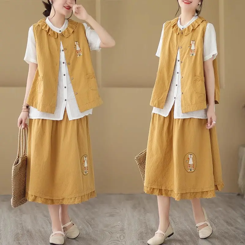 

Sweet Waistcoat And Skirt Suit Women's Summer Doll Collar Vest Jacket + Two-Piece Set Casual Loose Embroidery Outfits Z1509