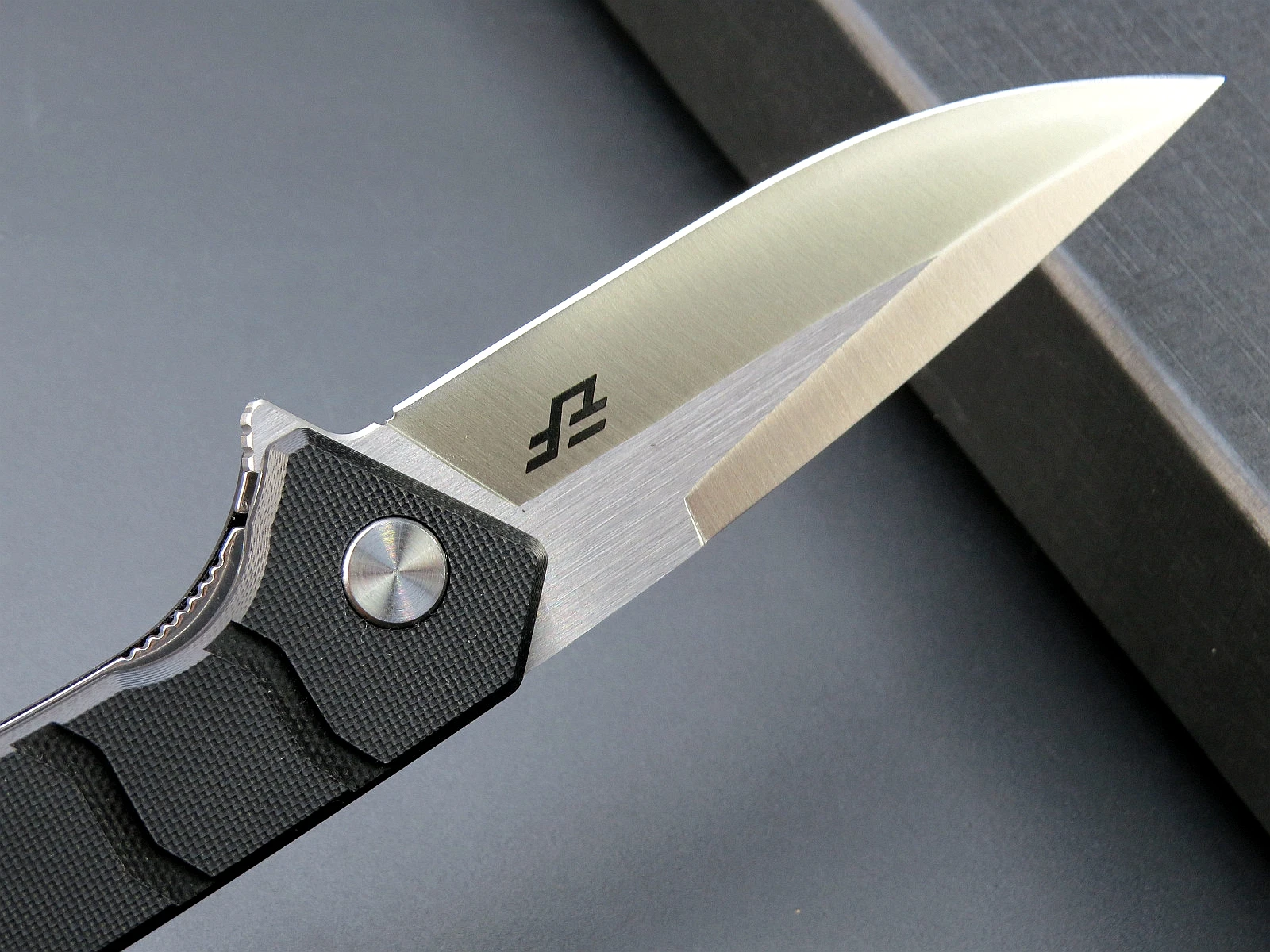 عالية الجودة Eafengrow EF234 سكين جيب D2 شفرة فولاذية G10 مقبض للعمل في الهواء الطلق التخييم التنزه سكينة تكتيكية Edc أداة