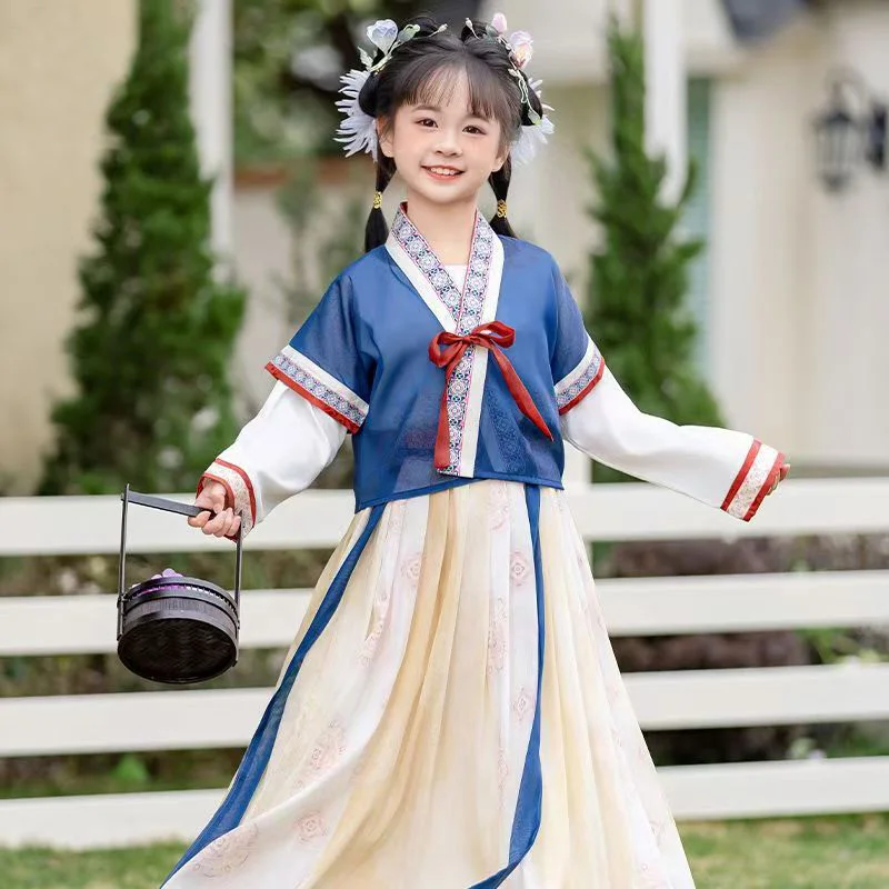 Chinese Hanfu imitates Song Dynasty girls' dresses