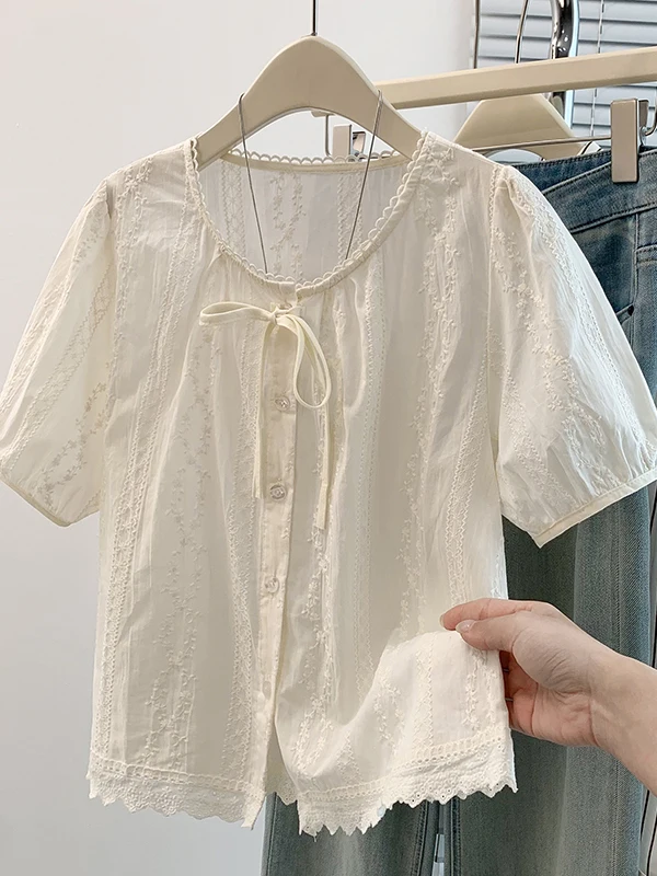 

Korean Style Sweet Youthful Lace Trim Splicing Hollow Embroidery Pure Color Women's Summer New Artistic Versatile Top Shirt