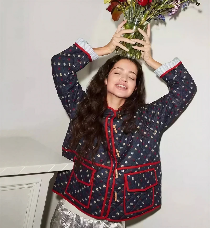 

Parkas Womens Biker Fall Polyester Padded-Cotton Double-Layered Buttonless Concealed Full-Zip Pleated Tied Panelled Regular 2025