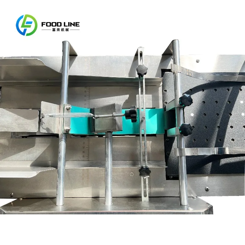 CE Certificated Automatic Pouch Labeling Machine Customized Friction Feeder High Efficiency For Various Pouch Packaging Use