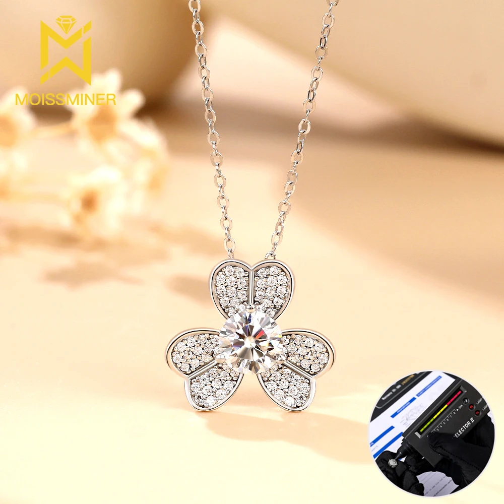 Moissanite Lucky Clover Pendants Iced Out Necklaces for Men Women Hip Hop Jewelry Pass Diamonds Tester With GRA