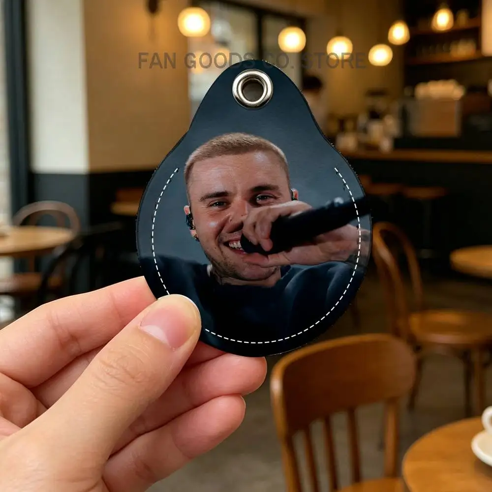 J-Justin Singer B-Bieber PU Leather Card Holder Keychain Key Ring Door Lock Access Tag ID Access Card Air Tag Case Keychain Card