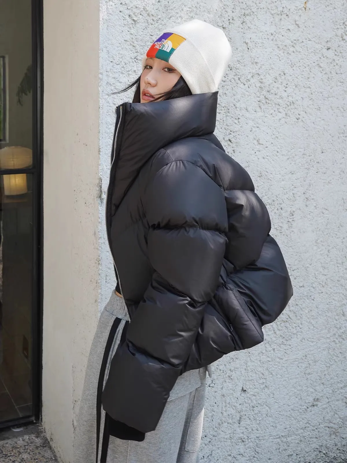 Chaqueta Acolchada para Mujer, Cuello Alto, Resistente al Agua, Color Blanco, Ultraligera, Cálida y Versátil