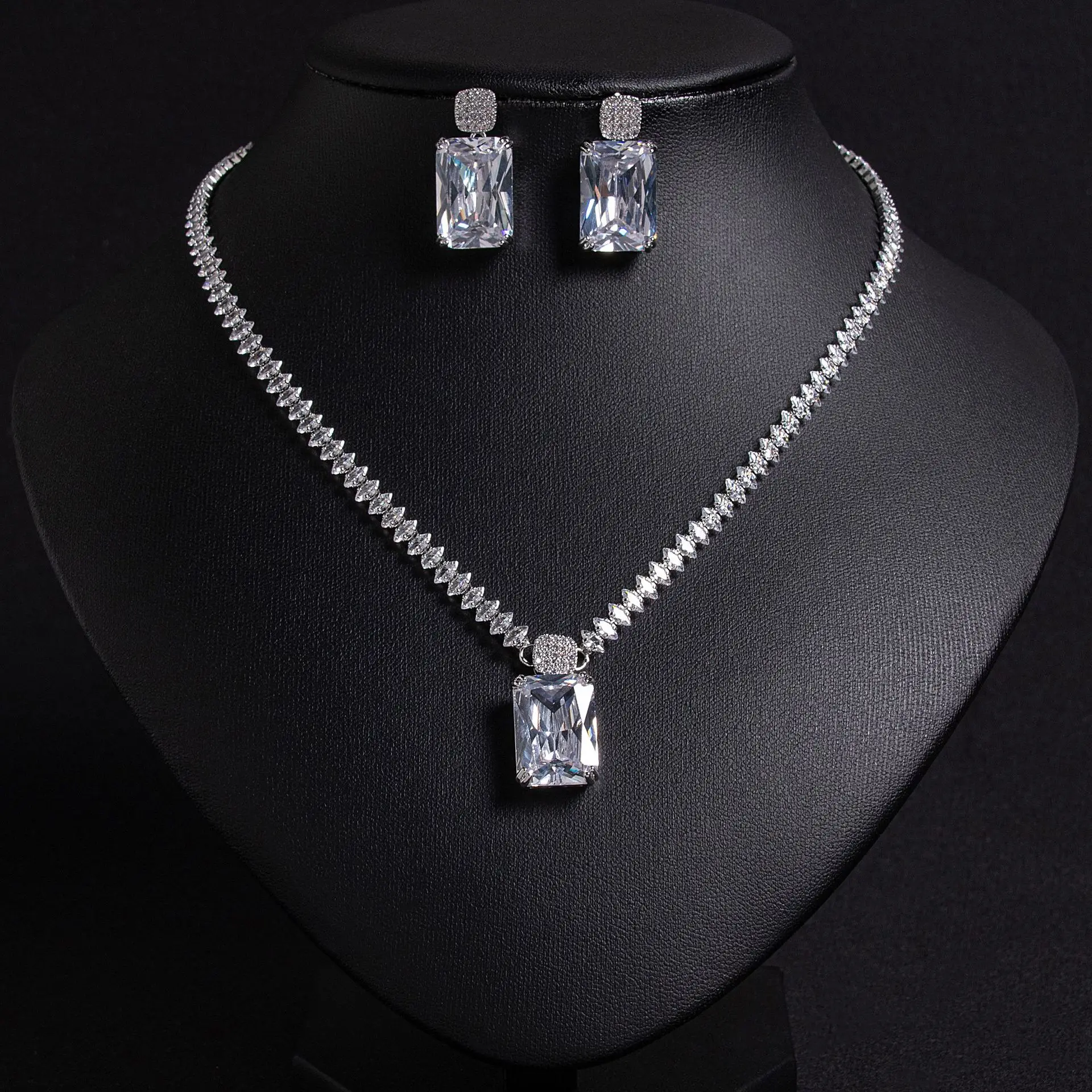 HIBRIDE Elegant Personality Square Ladies Zircon Jewelry Necklace Earrings Set Dress Party Graduation Party Accessories S-600