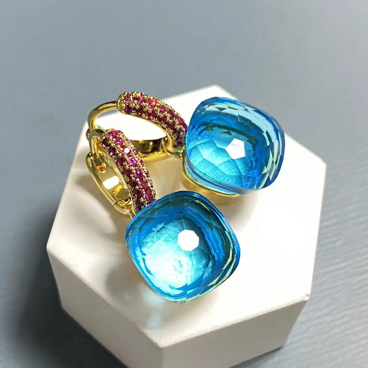 

11.6mm Max Stone Classic Crystal Earrings Inlay Purple Zircon Gold Color Amethyst Candy Style Earrings Women Jewelry Gift