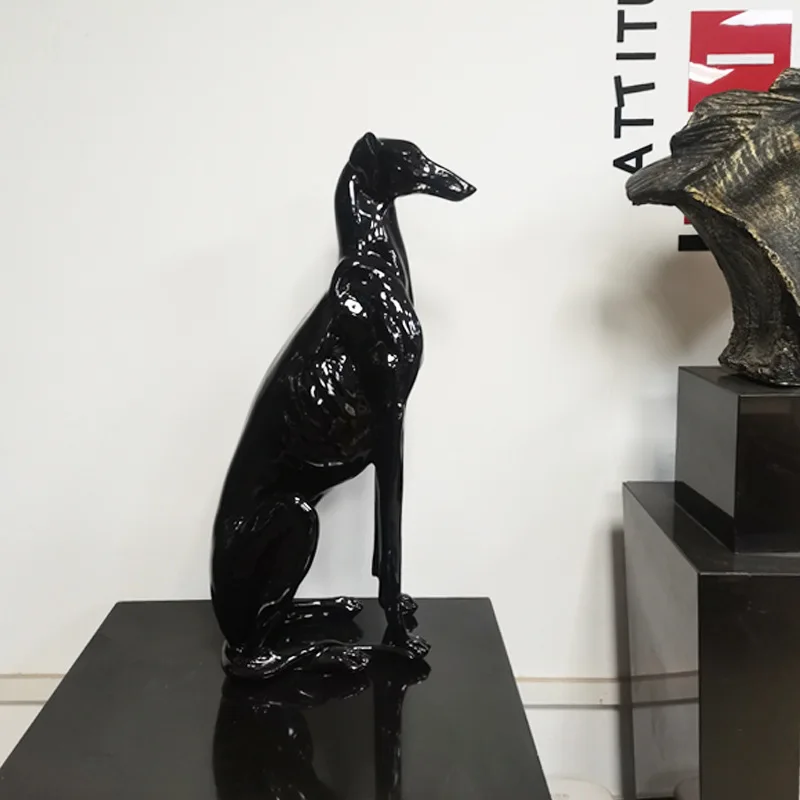 Decorazioni per la casa Statue di cani da caccia Sculture di animali in resina Pavimento della stanza nero Grandi ornamenti Decorazione di