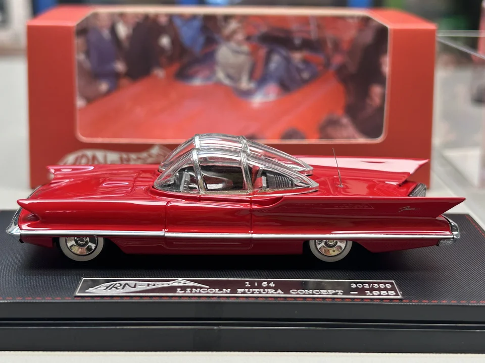 HRN-Model 1/64 リンカーン フューチュラ Lincoln Futura CONCEPT 1955
