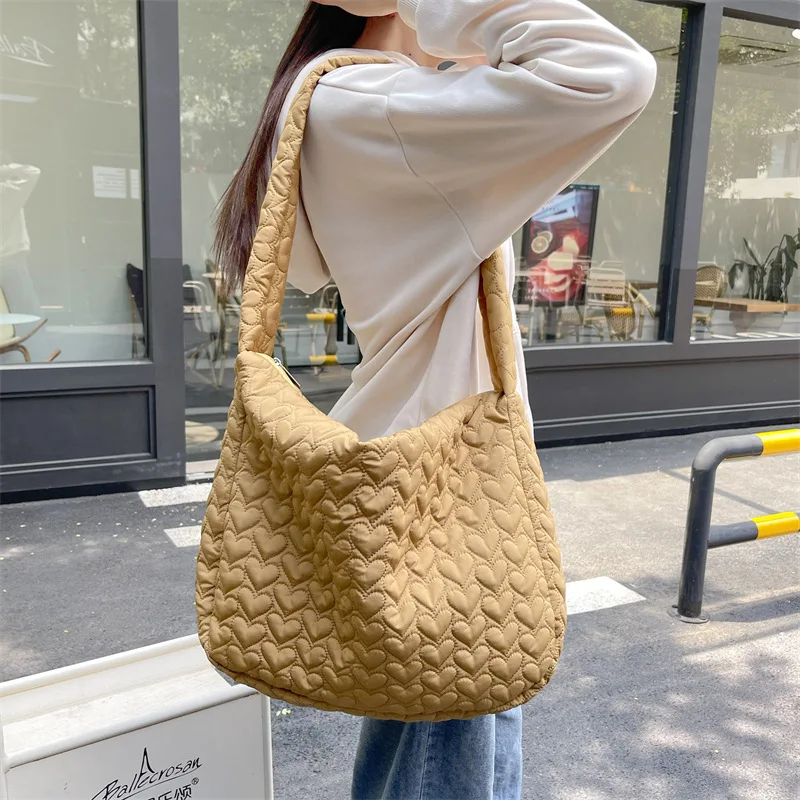 Vintage Nylon Love Tote Bag for Women, High Capacity, Crossbody Bag, Korean Version