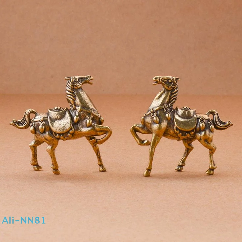 【N】حصان الحرب النحاسي زخرفة صغيرة ديكور سطح المكتب المنزلي الرجعية النحاس النقي الحصان الحرف التماثيل النحاسية المتحمسين جمع