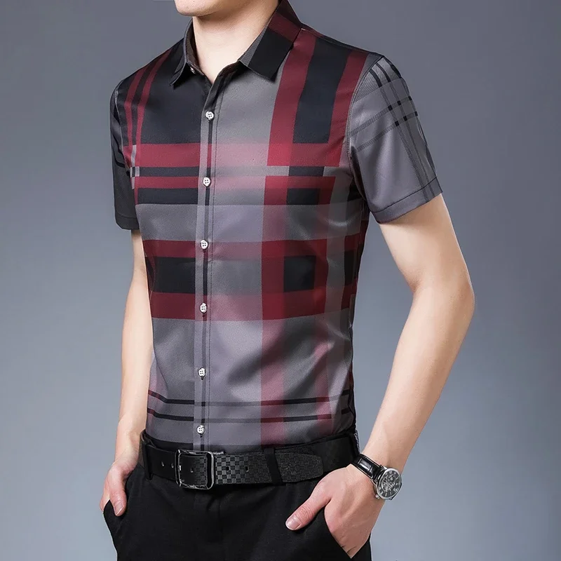 Men\'s Striped Business Casual Short Sleeved Shirt Wrinkle Resistant and Non Ironing Comfortable Top