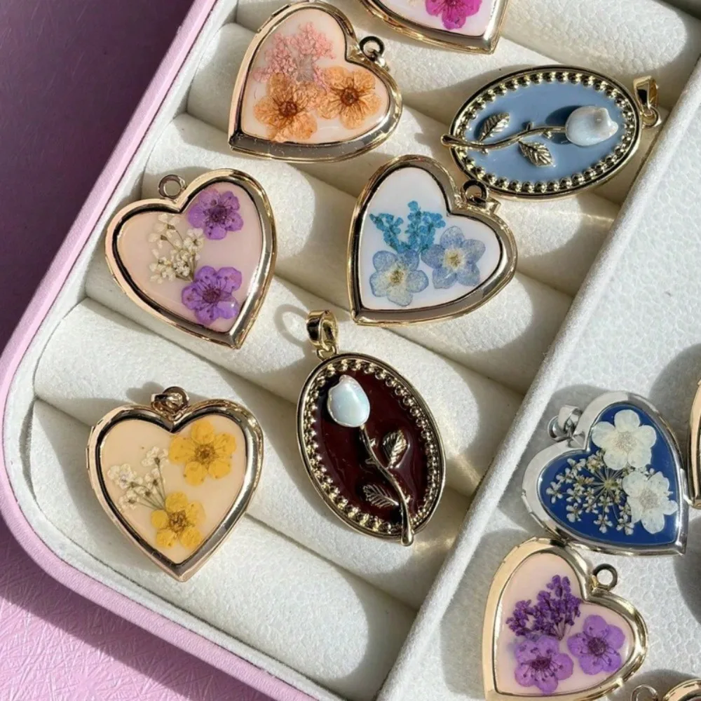 Fashion Copper Vintage Dried Flower Locket Colorful Vintage Heart Open Pendant Heart Case Color Enamel Floral Charm Gift
