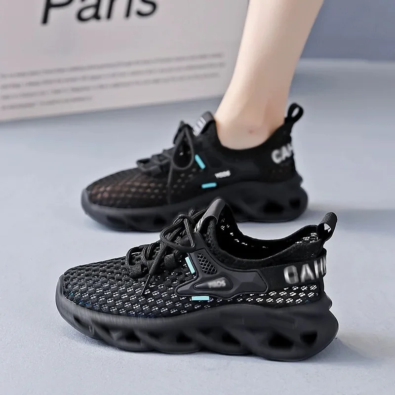 

2025 Summer new women's Mesh sneakers breathable soft soled Heel height 3CM hollow out shoes outdoor trendy footwear for men