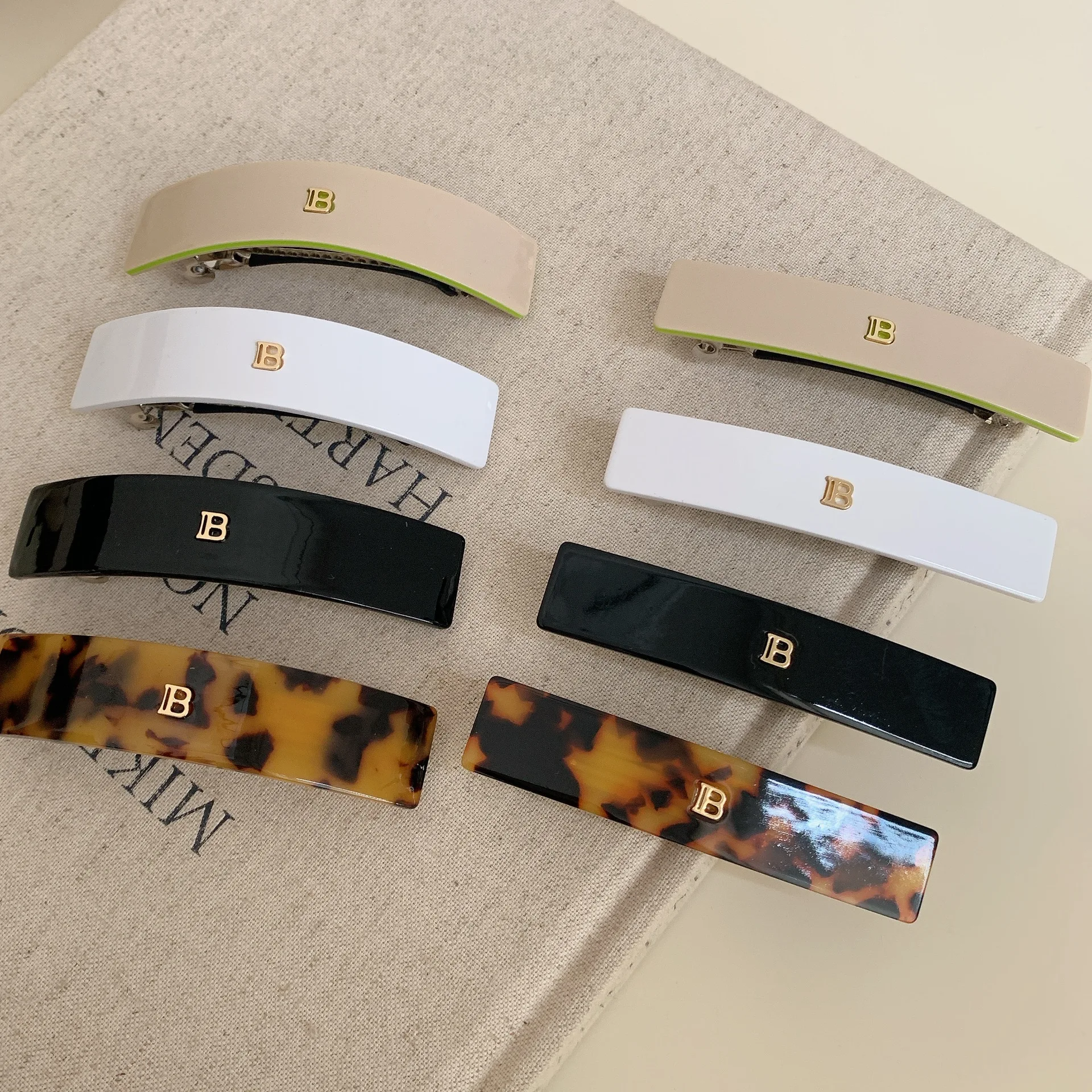Minimalist Snap Clip Gold Initial Faux Acetate 8.8cm Rectangle Hair Grip Half Ponytail Holder Women Gift