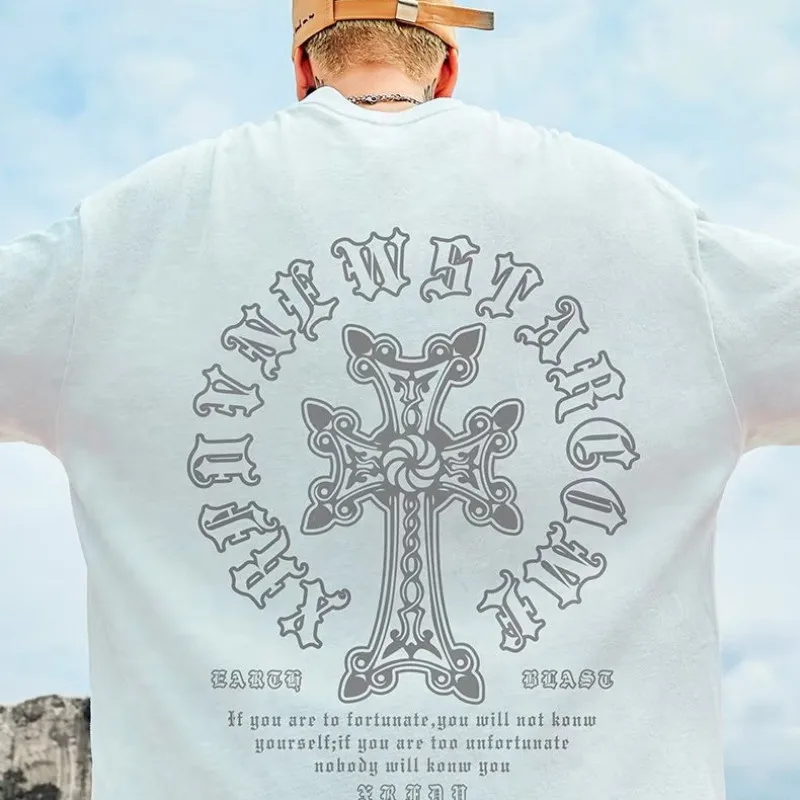Camiseta de M-8XL para hombre, camiseta holgada de gran tamaño con estampado cruzado a la moda, camiseta informal sencilla para estudiantes jóvenes, traje de pareja de verano