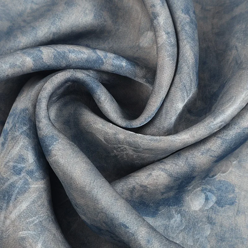 

Polyester and ammonia twill printed fabric double-sided satin embossed for cheongsam shirt sets