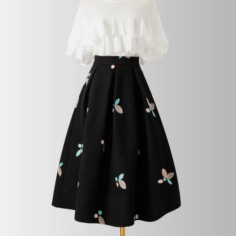 Embroidered Woolen Elegant Fashion Skirt New Autumn and Winter Long High Waisted Umbrella Skirt A-line Skirts Fluffy Women M150