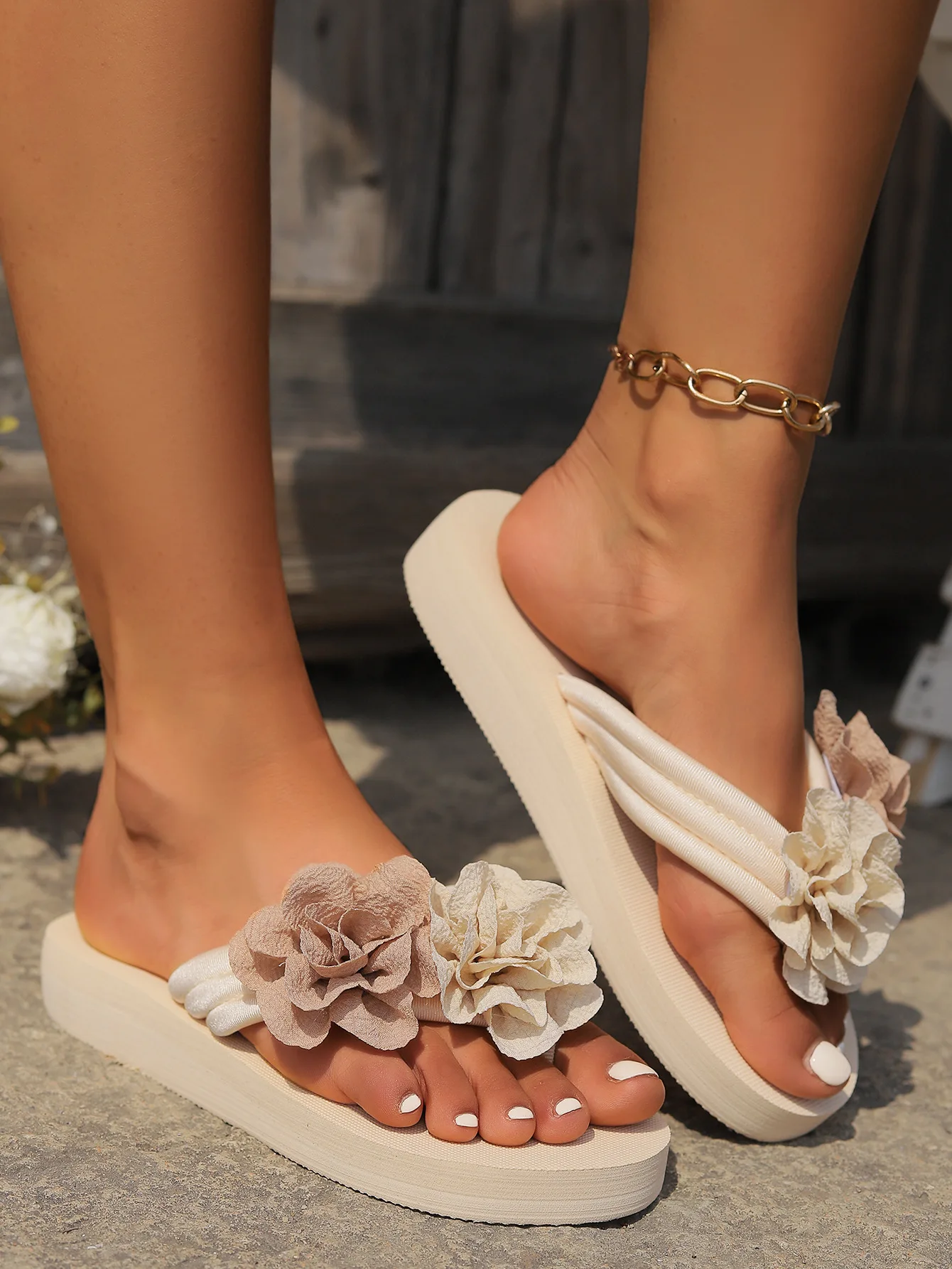 شباشب للشاطئ مزخرفة بفيونكة على شكل زهرة لطيفة أحذية شباشب مسطحة غير رسمية للنساء شباشب صيفية جديدة في الهواء الطلق #2