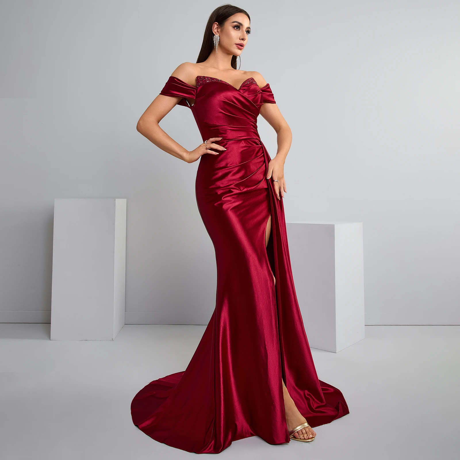 Sexy Sweetheart Evening Dresses  With Sequins On The Chest Mermaid Dress  With Pleated High Slit Satin Formal Dress