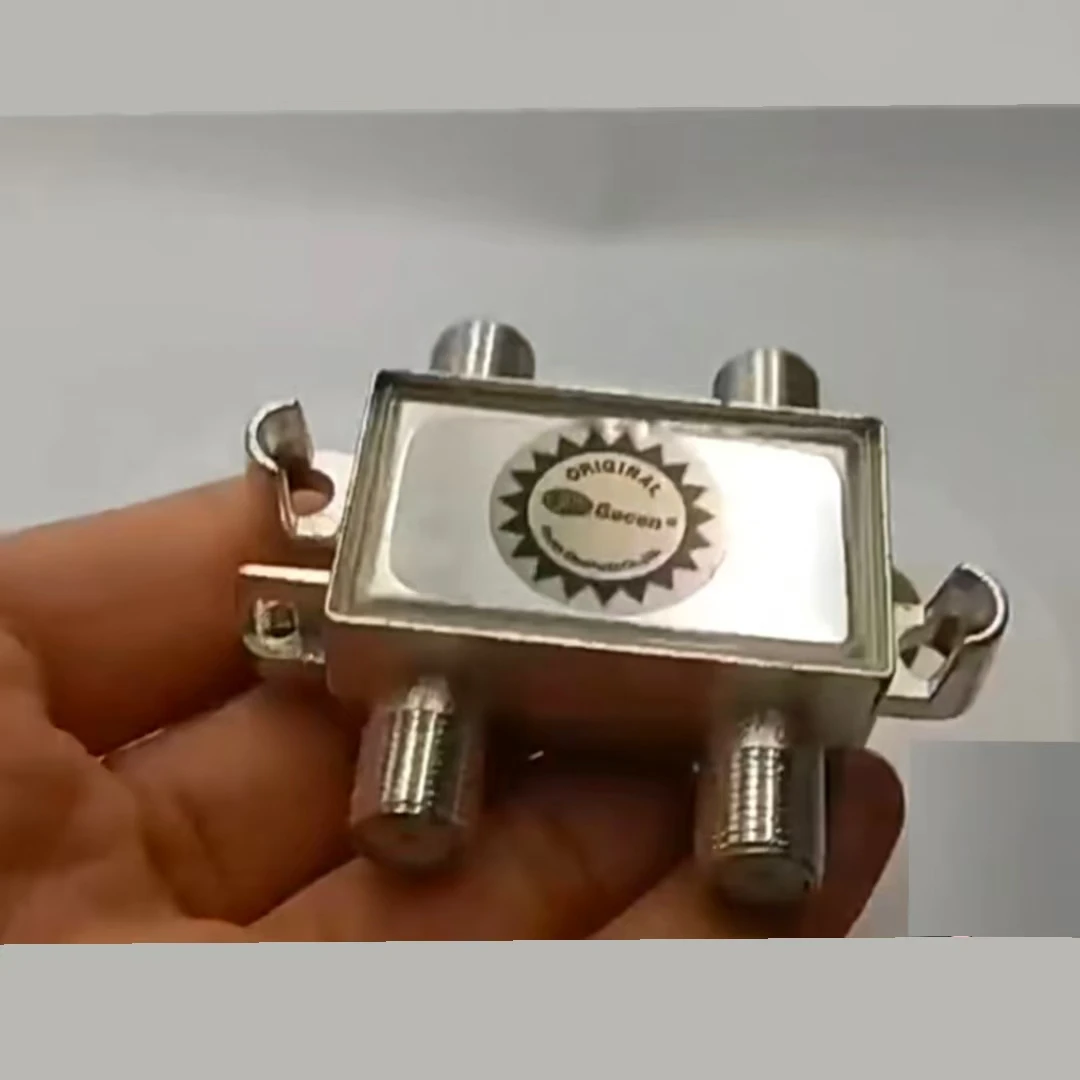 Gecen GS‑1023 3‑Way Satellite Splitter, 1‑In 3‑Out Signal Distributor 5‑2400MHz for SATV CATV TV Antenna
