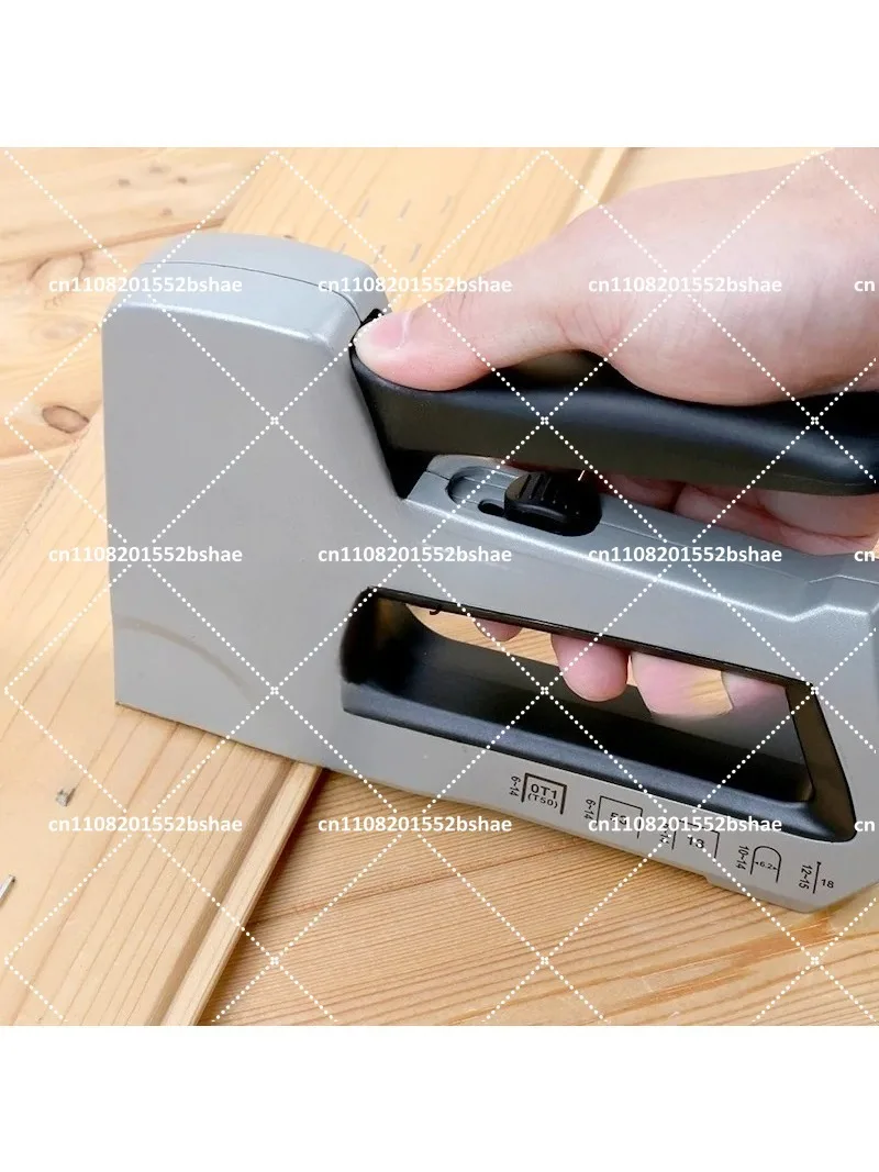 Heavy Duty Industrial Staple Gun for Upholstery, Handheld Leather Stapler for Art & Craft Projects