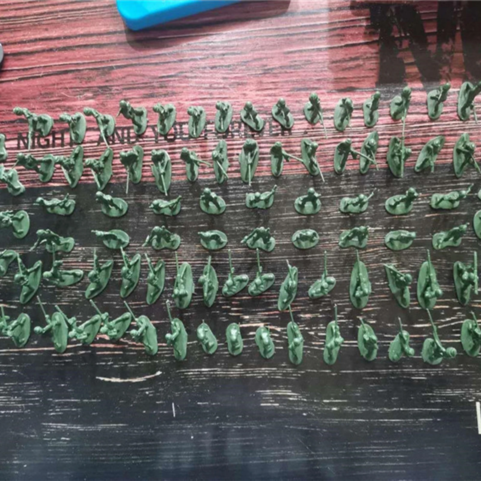 Military Battle Group Bucket 3 Colors Optional Toy Army Soldiers in 12 Designs for Kids Boys and Girls