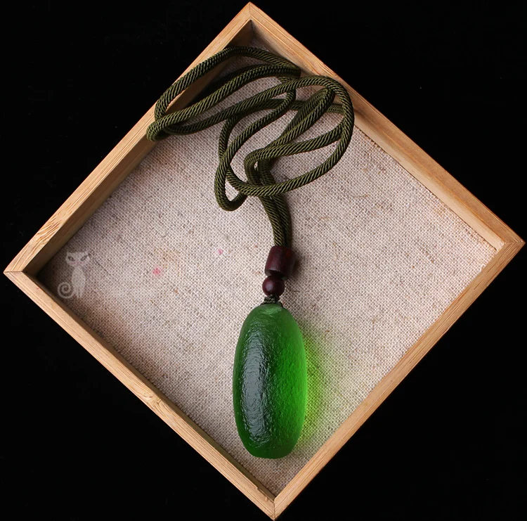 Meteorite pendant Czech green High-frequency original stone necklace Wishing lucky stone