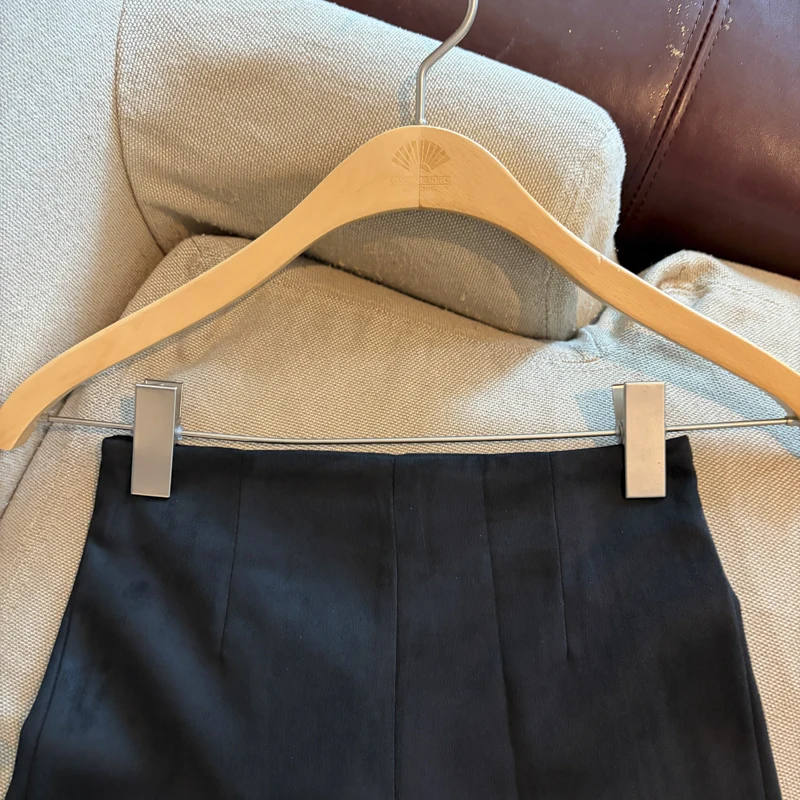 Solid Color 2026 Autumn and Winter New Minimalist High Waist Holiday Shorts Femininity Versatile Casual Fashion Short Pants