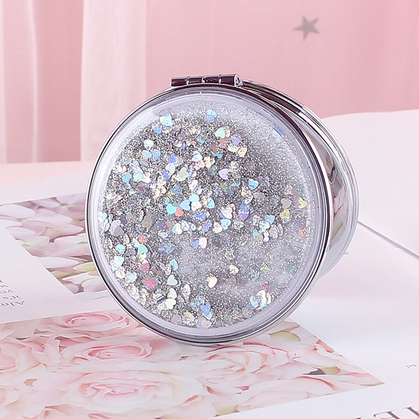 1Pc Chic Makeup Mirror Compact Pocket Vanity Mirror Shiny Quicksand Beauty Stuff Long-lasting Light Makeup Mirror Makeup Tools