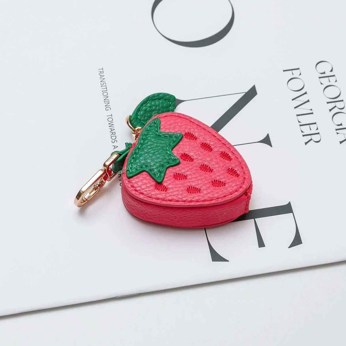 Cute Fruit-Shaped Mini Leather Coin Purse Keychain, Portable Zipper Pouch for AirPods, Small Storage Bag for Keys & Earbuds