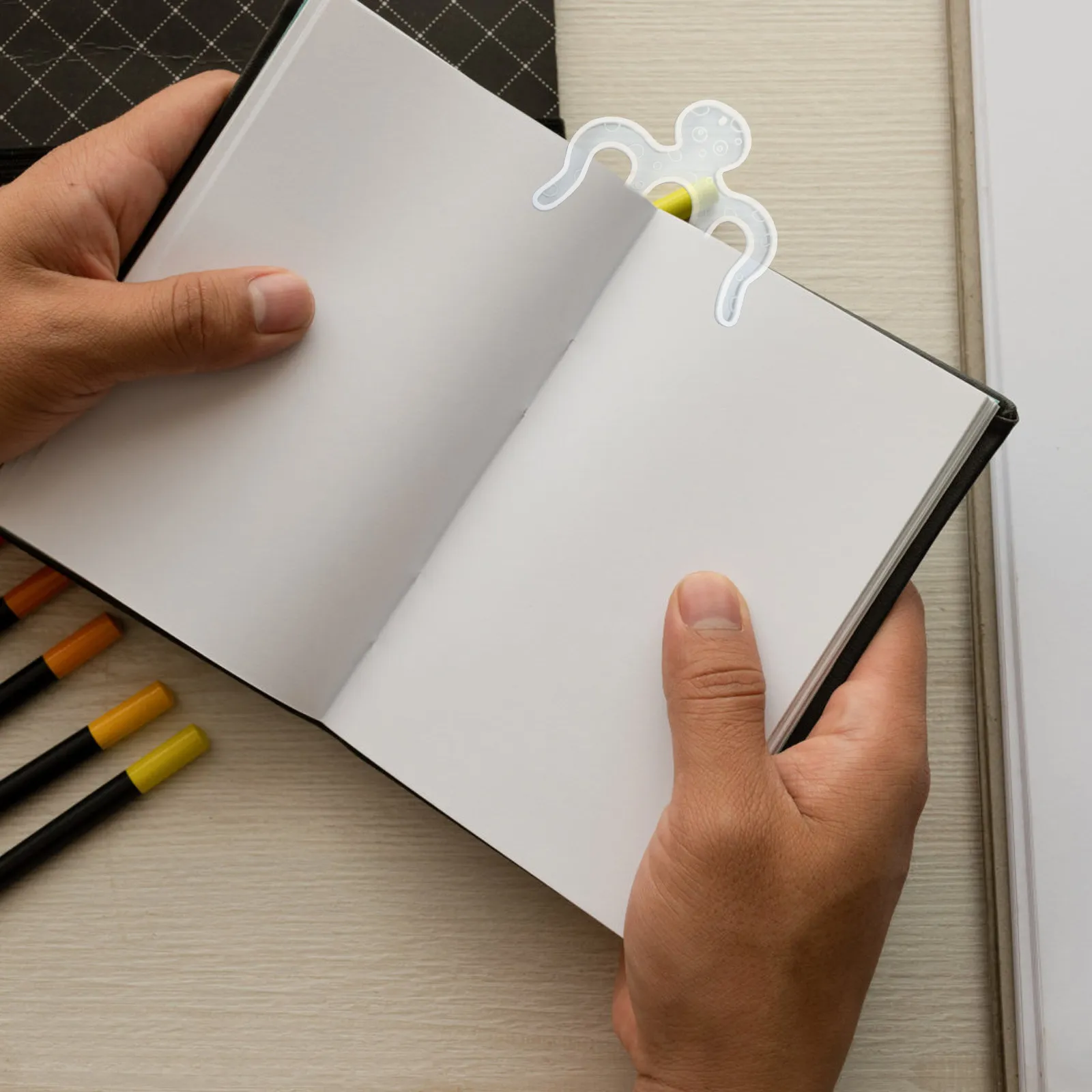 

Набор из 2 силиконовых форм в виде осьминога для создания музыкальных клипсов и табулатурных зажимов, забавный креативный инструмент для рукоделия, легкое извлечение из формы