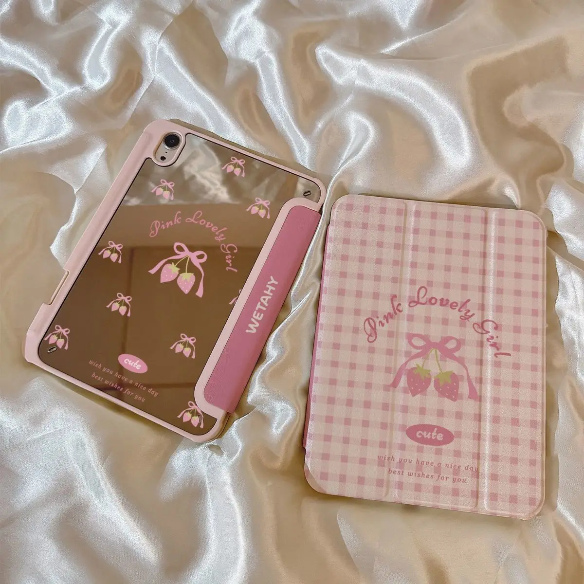 Niche Pink Checkered Strawberry Dog Cat For iPad 11th A16 10 9 8 7 5 Pro 13 11 M5 M4 M3 M2 12.9'' Air  4 3 2 1 Mini 7 6 Cover