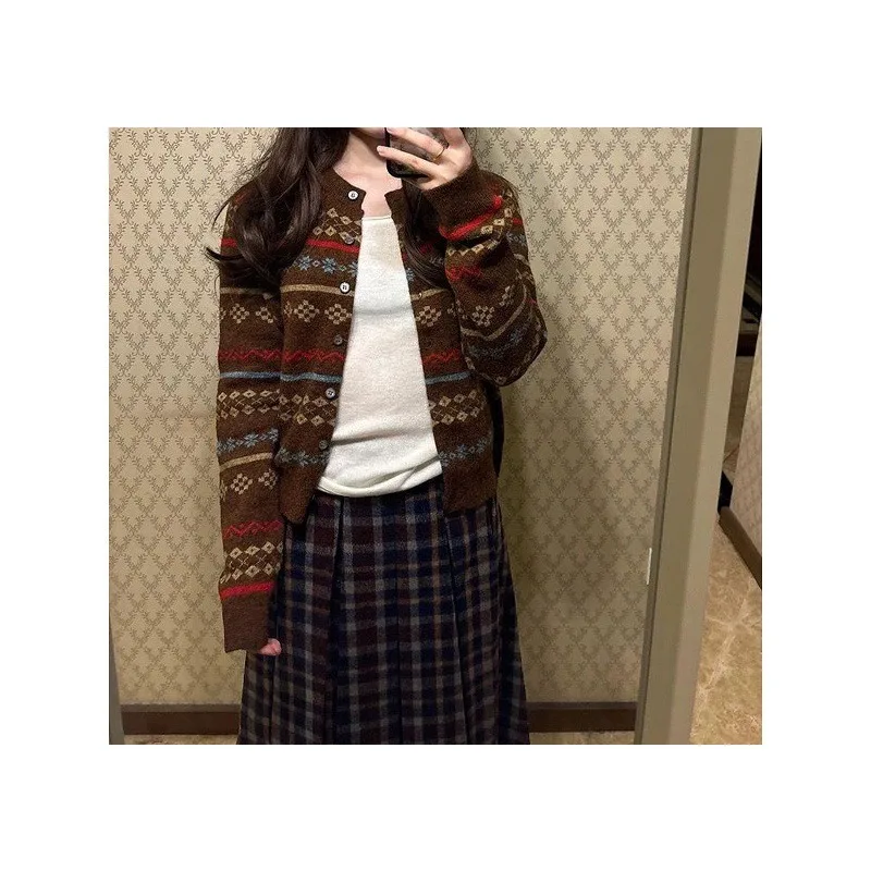 

Design Sense Jacquard Sweater Cardigan Women's Autumn Retro Crew Neck Short Knitted Sweater Jacket