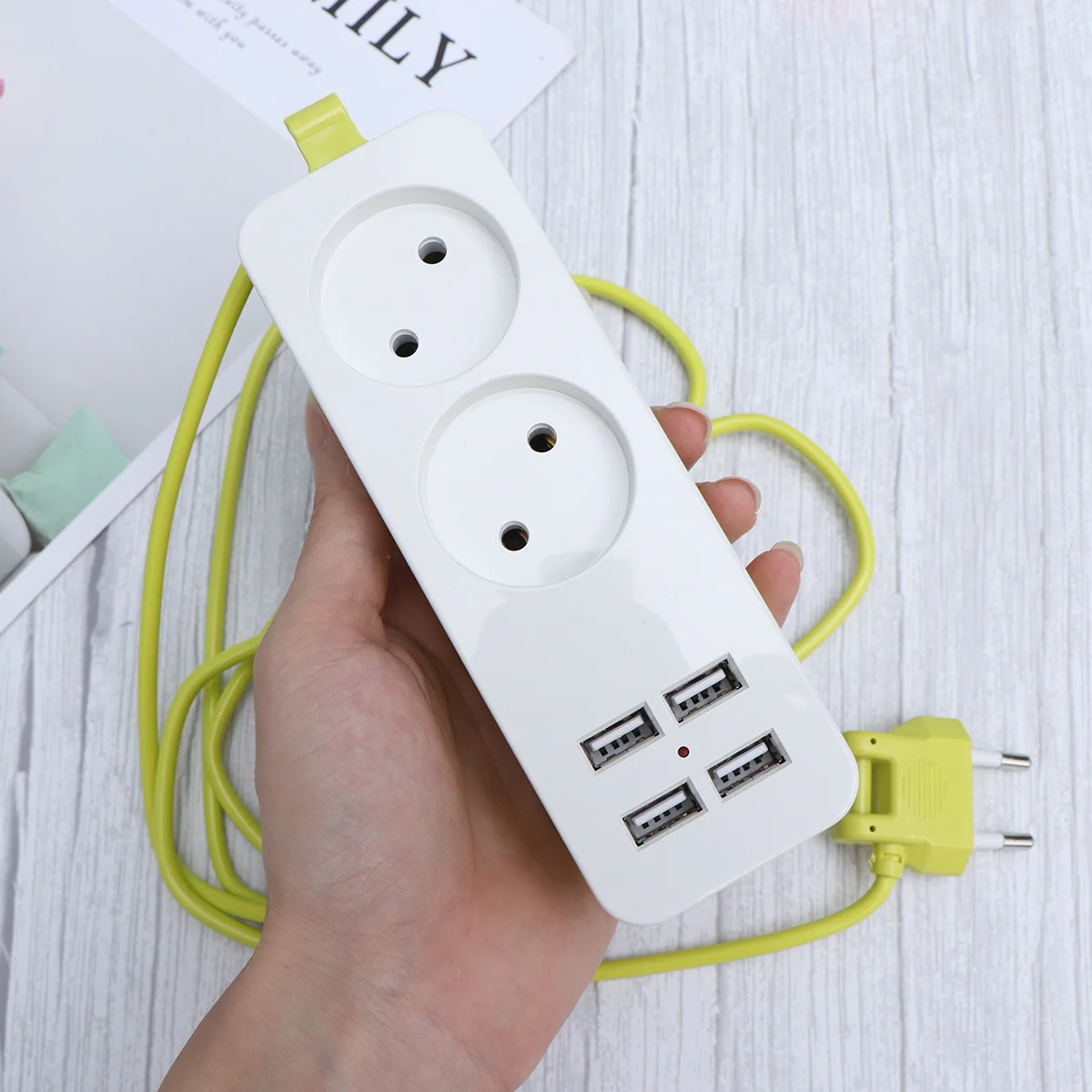 

4Pcs USB Socket Multifunctional Charging Safety Socket Wide Voltage European Standard Strip Home Office Store