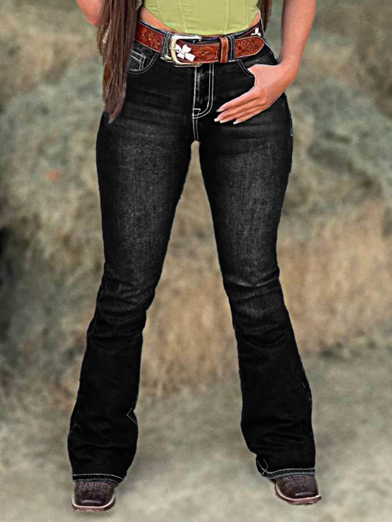 جينز نسائي عالي الخصر بتصميم رأس الثور على الجيب الخلفي، جينز Y2K أسود/رمادي مغسول.